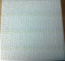Load image into Gallery viewer, Course Stone 1" Scale